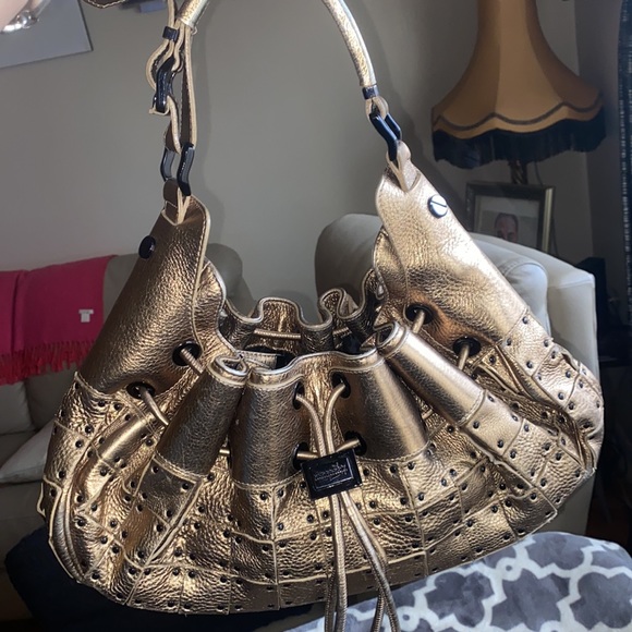 Authentic Burberry warrior bag - Picture 2 of 8
